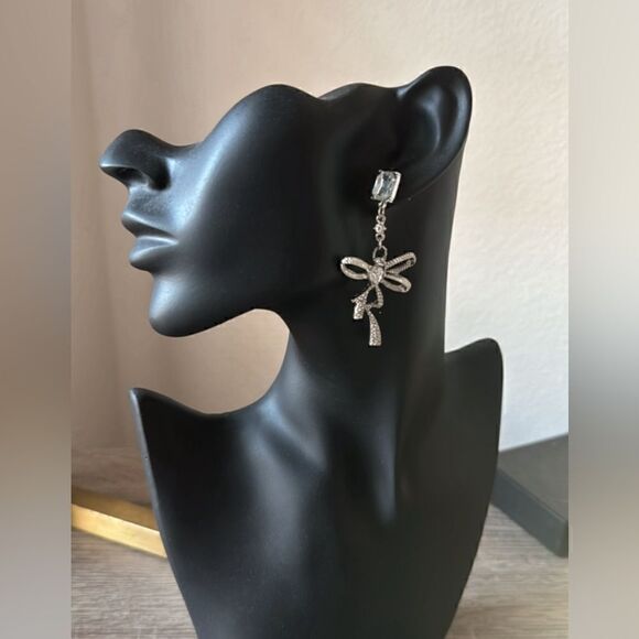 Trendy bow drop earrings A452 - Picture 8 of 8